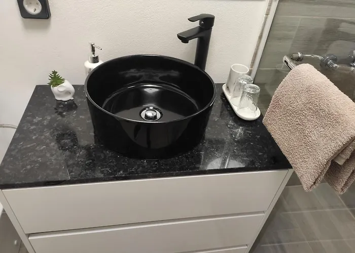 Little Hideaway Feriehus *